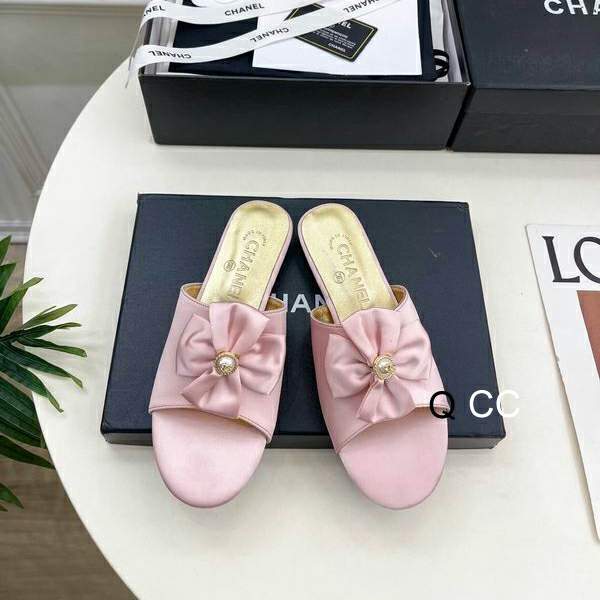 Picture of Chanel Slippers _SKUChanelsz35-40XC12023119